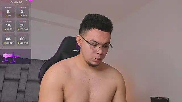 Snapshot of jhotta_fox chatting on 26, 3, 2026 jhotta fox online show from 26, 3, 2026