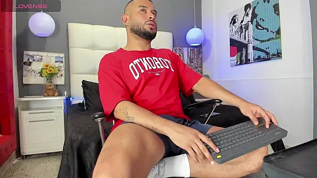 Snapshot of THIAGOXBIG chatting on 10, 3, 2025 THIAGOXBIG online show from 10, 3, 2025