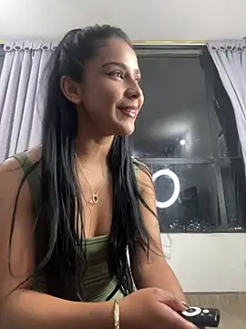 Nikothyna online show from 1, 2, 2025