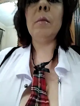 Lucia8600 online show from 13, 5, 2026