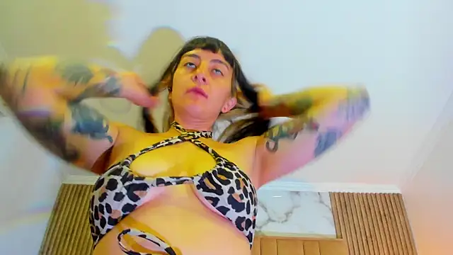 Naughty Kittenm online show from 8, 5, 2026