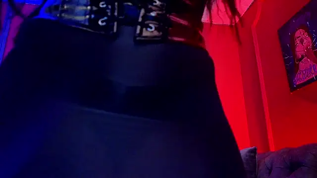 Snapshot of Julieta_Russell chatting on 16, 9, 2025 Julieta Russell online show from 16, 9, 2025