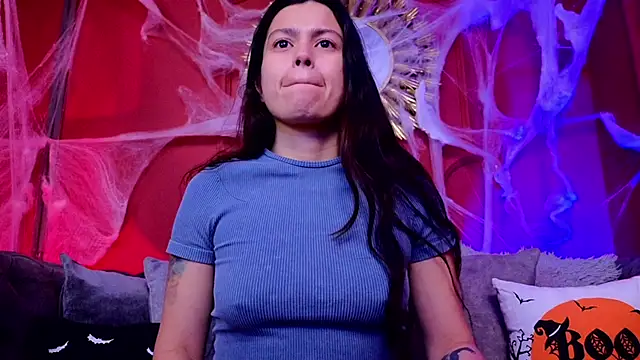 Julieta Russell online show from 15, 10, 2025