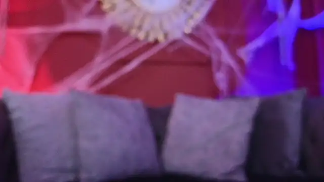 Snapshot of Julieta_Russell chatting on 20, 10, 2025 Julieta Russell online show from 20, 10, 2025