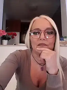 kikkastar online show from 30, 12, 2024