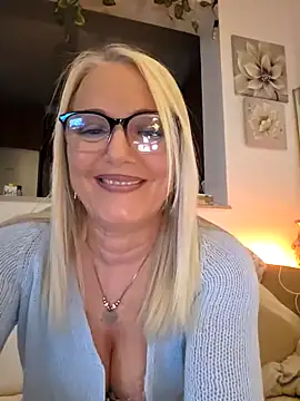 kikkastar online show from 23, 2, 2025