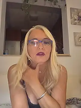 kikkastar online show from 24, 9, 2025