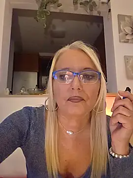 kikkastar online show from 8, 10, 2025