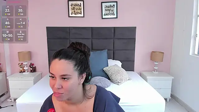 Snapshot of MadisonJenner chatting on 15, 12, 2025 MadisonJenner online show from 15, 12, 2025