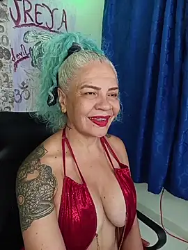 Snapshot of freyadevil333 chatting on 14, 4, 2026 freyadevil333 online show from 14, 4, 2026