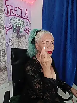 Snapshot of freyadevil333 chatting on 15, 4, 2026 freyadevil333 online show from 15, 4, 2026