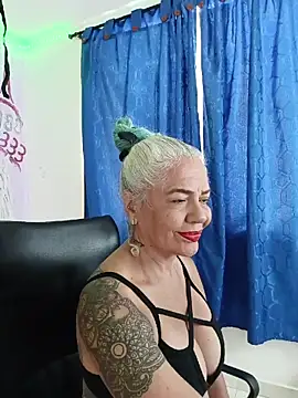 Snapshot of freyadevil333 chatting on 19, 4, 2026 freyadevil333 online show from 19, 4, 2026
