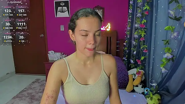 Snapshot of Angela_hank2 chatting on 11, 9, 2025 Angela hank2 online show from 11, 9, 2025