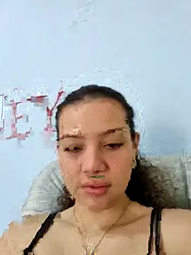 Snapshot of Angela_hank2 chatting on 11, 11, 2025 Angela hank2 online show from 11, 11, 2025