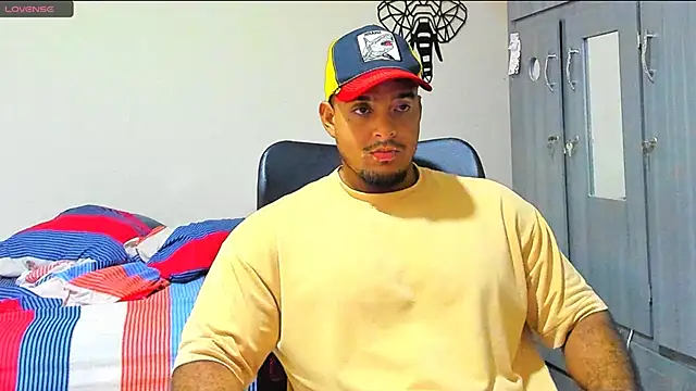 Big furry bear13 online show from 28, 12, 2024