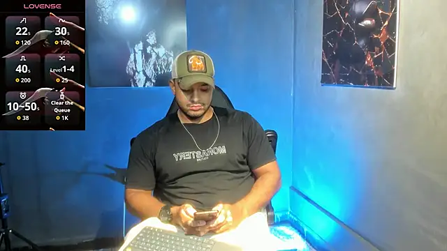 Big furry bear13 online show from 9, 9, 2025