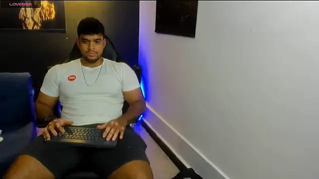 Big furry bear13 online show from 26, 11, 2025