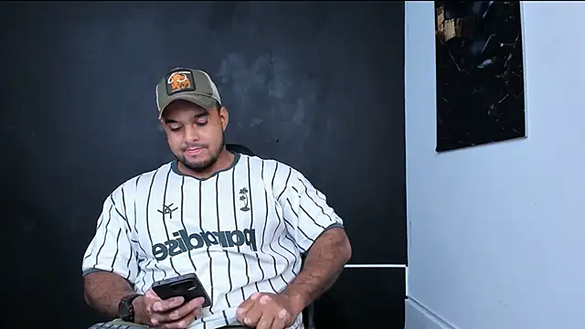 Big furry bear13 online show from 14, 2, 2026