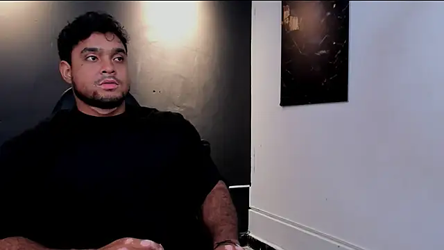 Big furry bear13 online show from 18, 3, 2026