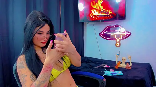 sunshine uwu22 online show from 16, 3, 2026