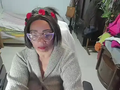 Snapshot of Mrs_mommy_ chatting on 9, 3, 2025 Mrs mommy  online show from 9, 3, 2025