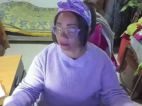 Snapshot of Mrs_mommy_ chatting on 13, 3, 2025 Mrs mommy  online show from 13, 3, 2025