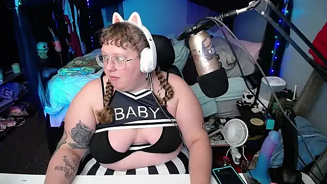 FatVeronica online show from 19, 1, 2025