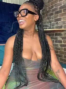 Snapshot of Ass-Queen chatting on 11, 9, 2025 Ass-Queen online show from 11, 9, 2025