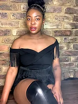 Snapshot of Ass-Queen chatting on 25, 9, 2025 Ass-Queen online show from 25, 9, 2025