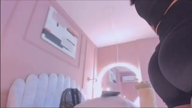 lia ass  online show from 10, 1, 2025