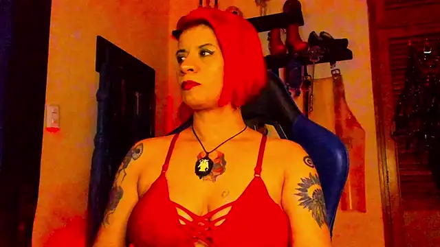 Snapshot of DominatrixBlue chatting on 20, 1, 2025 DominatrixBlue online show from 20, 1, 2025