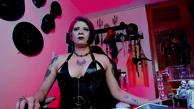 Snapshot of DominatrixBlue chatting on 10, 1, 2026 DominatrixBlue online show from 10, 1, 2026