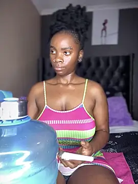 Candy-Heart online show from 15, 10, 2025