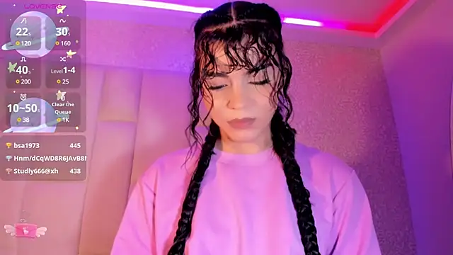 Summer walkerr online show from 9, 2, 2025