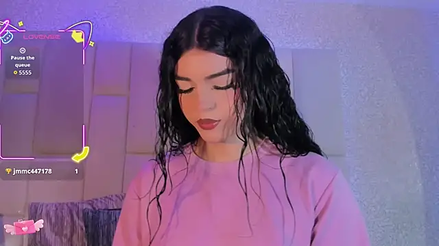 Summer walkerr online show from 13, 9, 2025