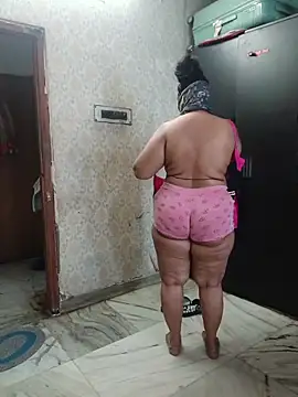 Ivy-09 online show from 12, 4, 2026