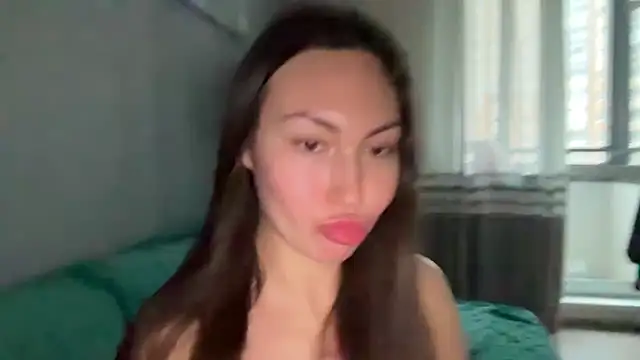 GIGI BENNET online show from 16, 9, 2025