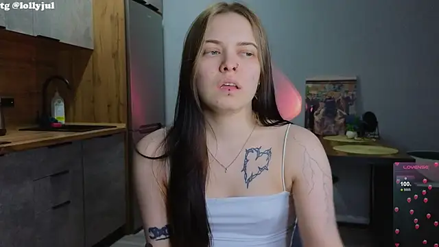 Snapshot of doll_lol_ chatting on 6, 3, 2025 doll lol  online show from 6, 3, 2025