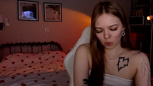doll lol  online show from 15, 6, 2026