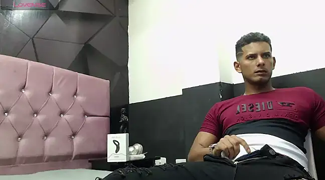 Chris Dick23 online show from 19, 12, 2024
