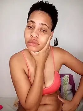 Snapshot of Su_Duarte_1 chatting on 21, 12, 2024 Su Duarte 1 online show from 21, 12, 2024