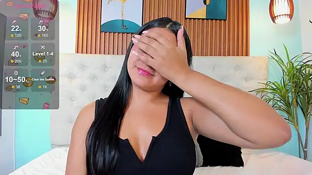 NicolleeEvanss online show from 19, 1, 2025