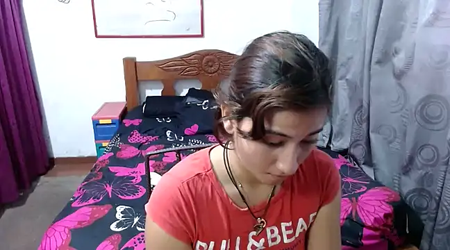 LadyMilk003 online show from 7, 1, 2025