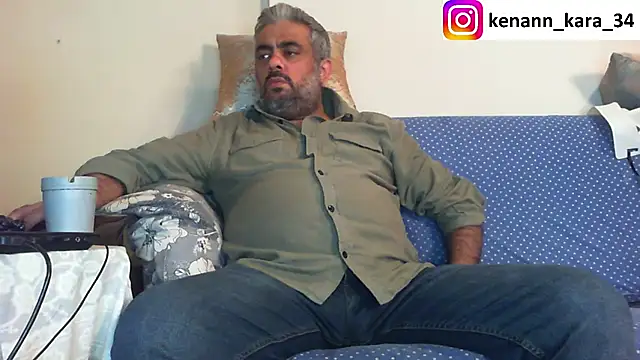 Snapshot of kenan_kara_85 chatting on 3, 10, 2025 kenan kara 85 online show from 3, 10, 2025