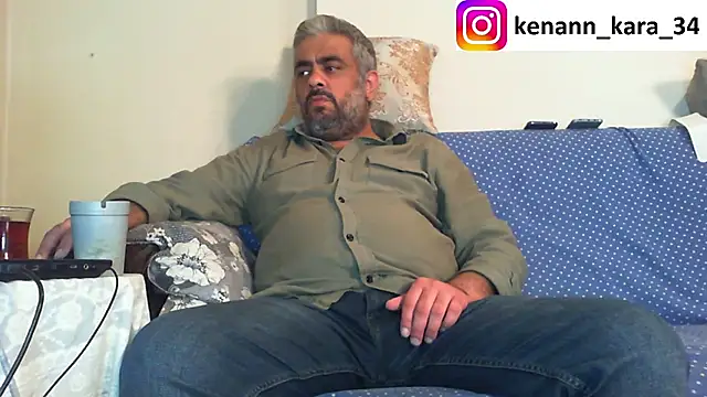 Snapshot of kenan_kara_85 chatting on 7, 10, 2025 kenan kara 85 online show from 7, 10, 2025