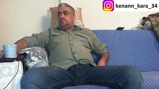 Snapshot of kenan_kara_85 chatting on 11, 10, 2025 kenan kara 85 online show from 11, 10, 2025