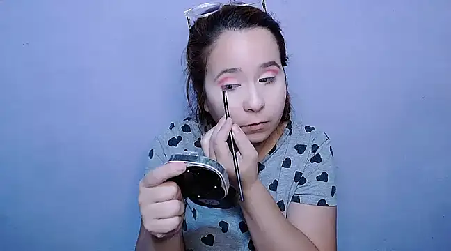 SubLayla01 online show from 7, 12, 2024