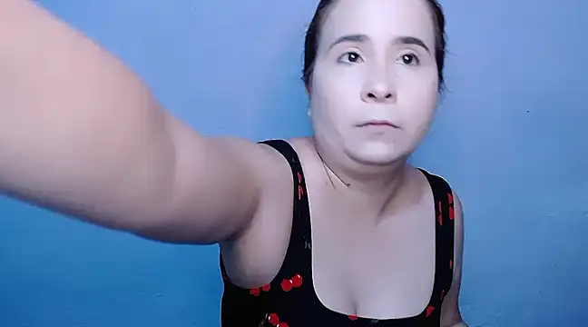 SubLayla01 online show from 18, 1, 2025