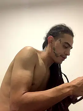 Snapshot of JovenDesobediente chatting on 4, 10, 2025 JovenDesobediente online show from 4, 10, 2025