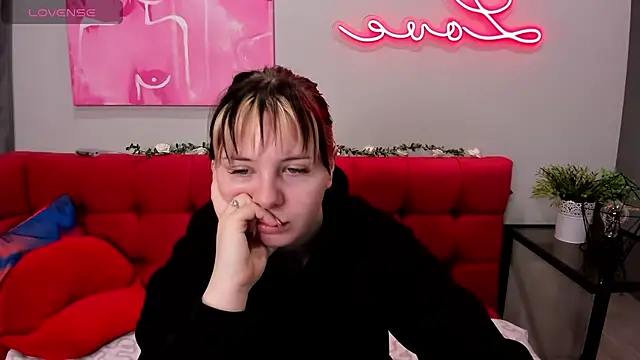 Snapshot of Sherry__cherry chatting on 18, 9, 2025 Sherry cherry online show from 18, 9, 2025